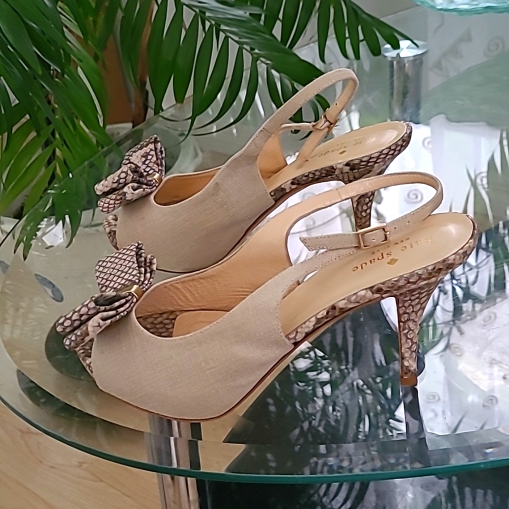 Kate Spade Gray Tan Sandals with Chic Bow